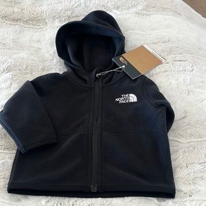 Baby’s Black Fleece Jacket -The North Face Warm protection from the weather